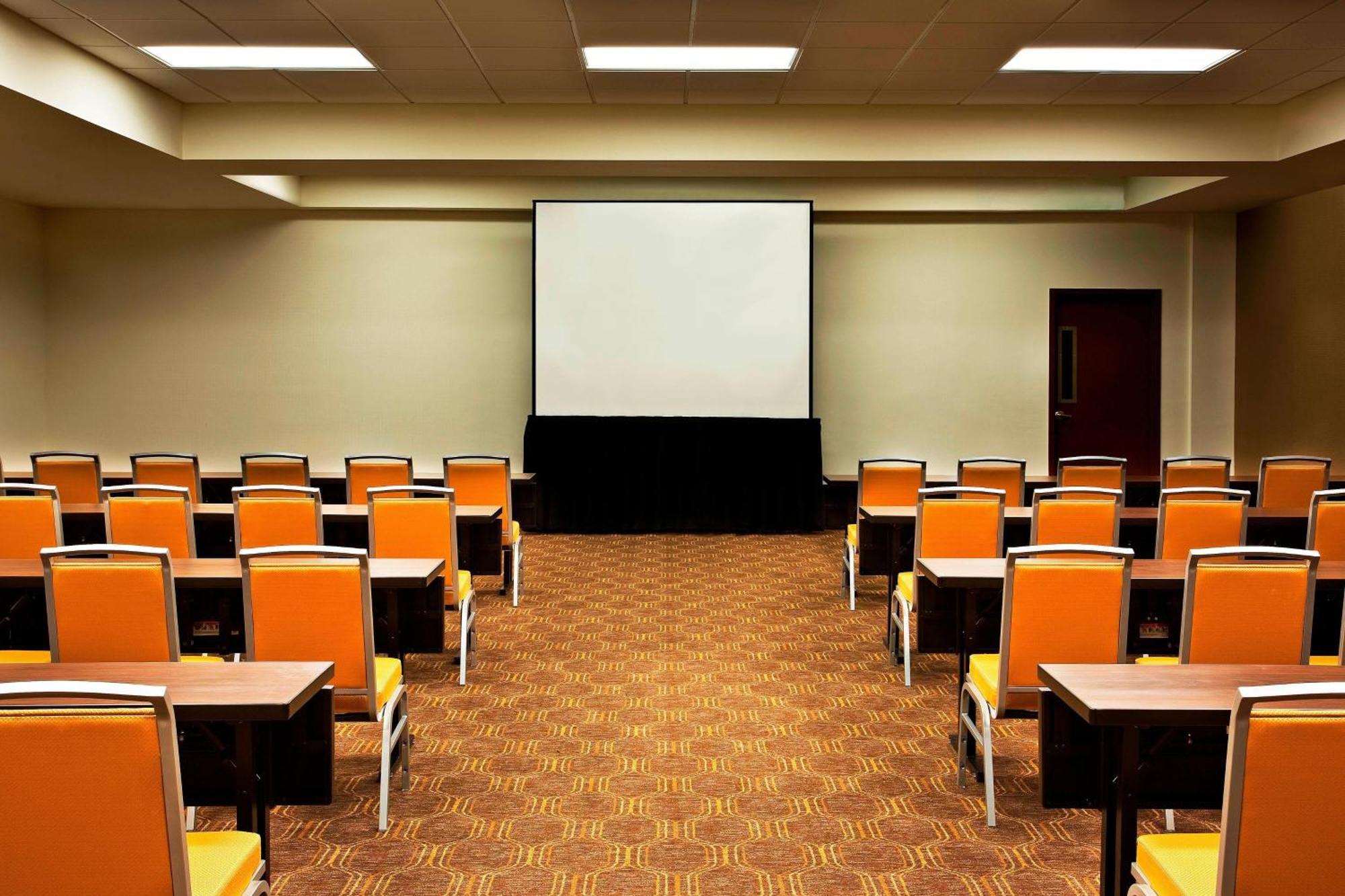 Sheraton Indianapolis Hotel At Keystone Crossing Extérieur photo